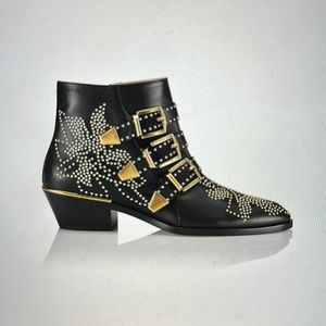 Chloe Never Worn Susanna gold studded leather ankle boot